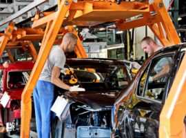 АвтоВАЗ получил чистую прибыль впервые с 2012 года